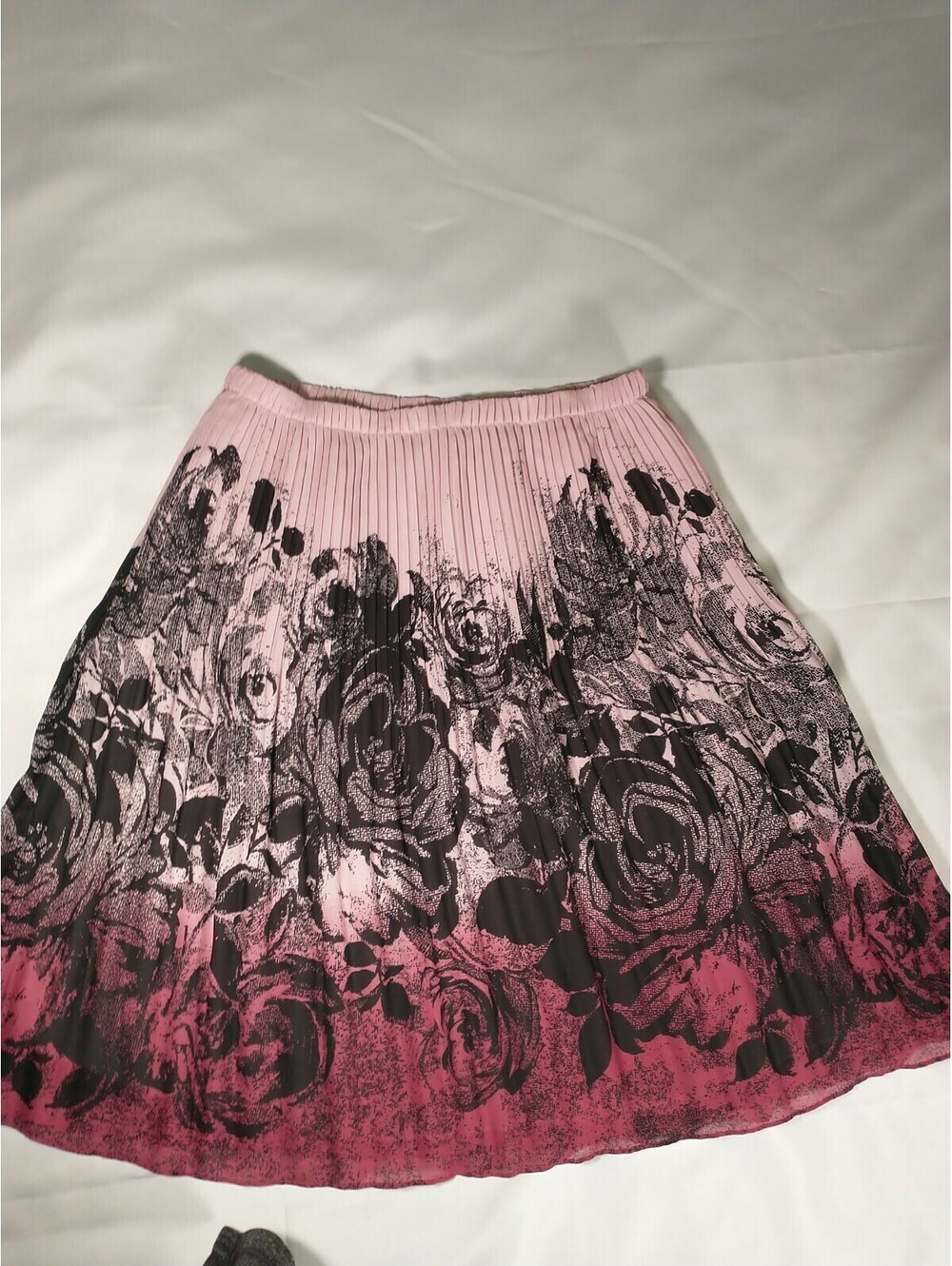 sunny leigh skirt Med RN#109881